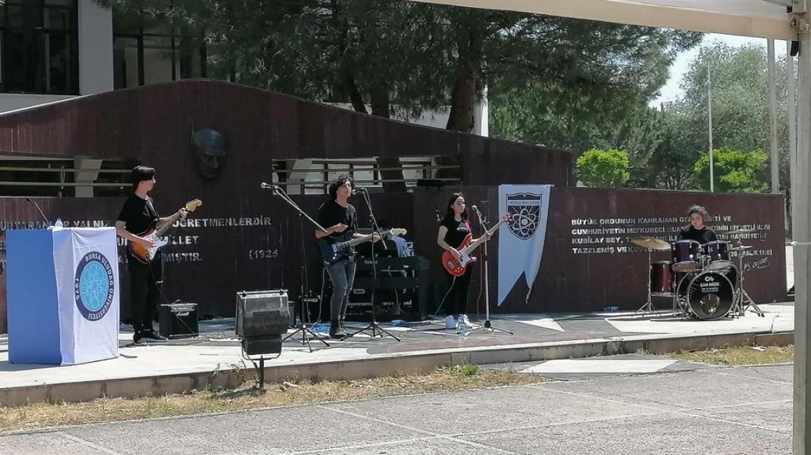 Öğrencilerimiz Uludağ Üniversitesinde Mini Konser Verdi
